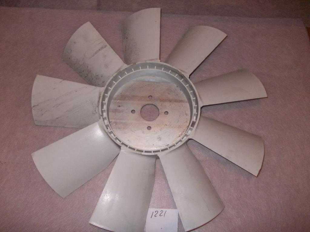 Вентилятор для воздушного охлаждения мотора