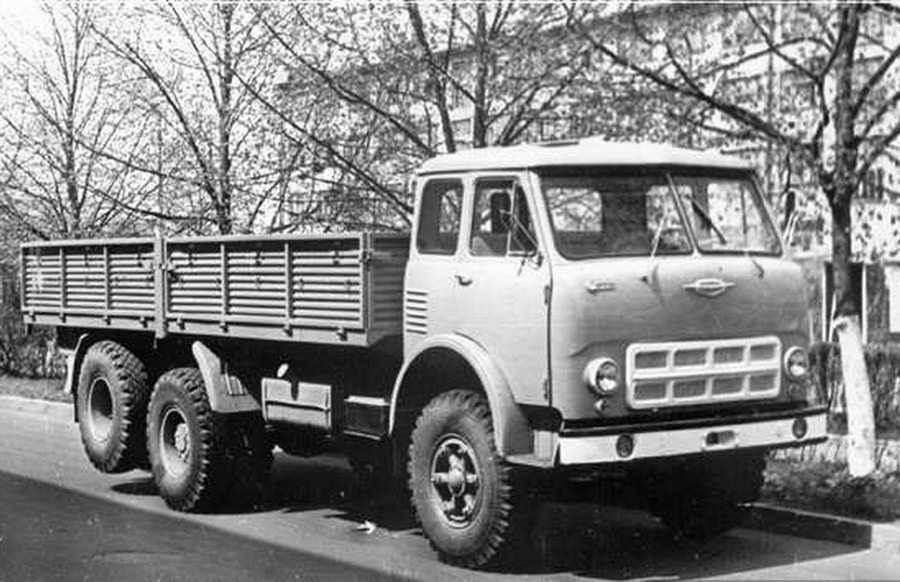 Фото грузового автомобиля МАЗ 516