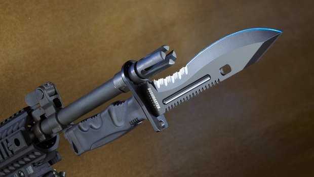 Штык-нож для штыковой атаки